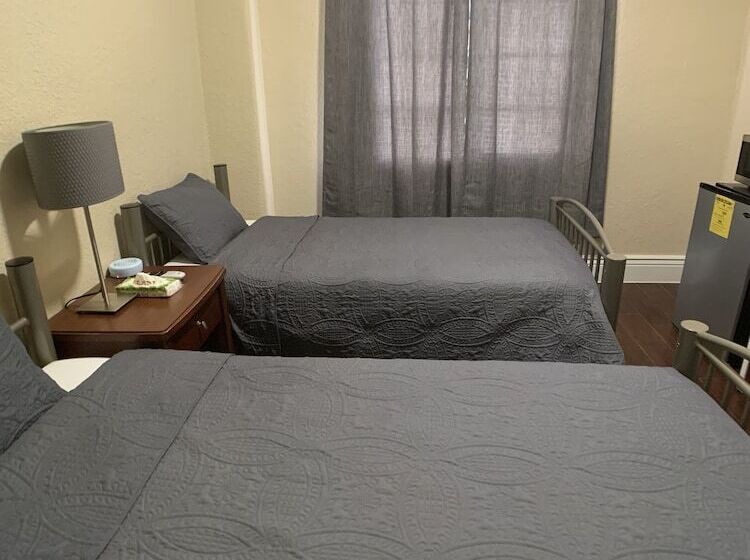 Quarto standard, Orange Village Hostel