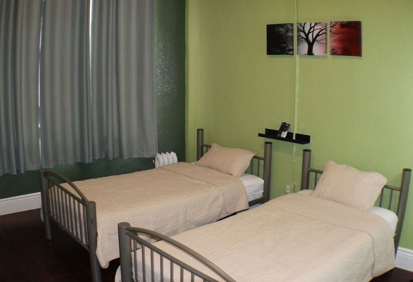Quarto standard, Orange Village Hostel