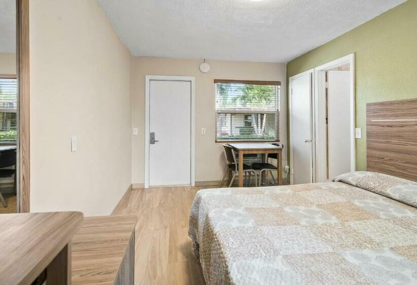 חדר סטנדרט עם מיטת קינג, Tamiami Motel