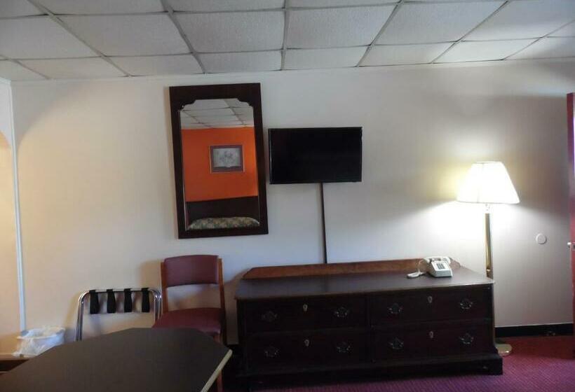 Номер Стандарт, Tazewell Motel