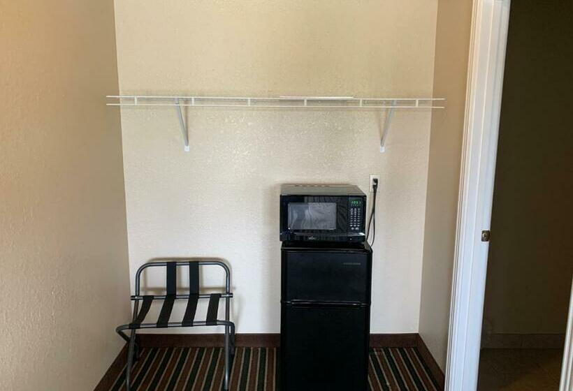 Номер Стандарт, Wayne Motel