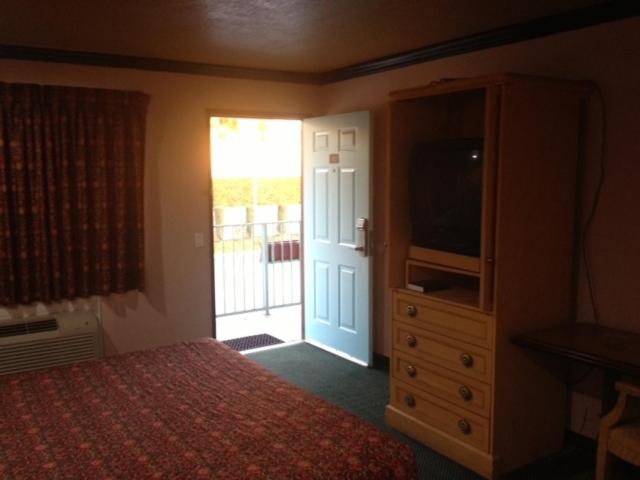 Стандартный Номер Кровать Кинг, All 8 Motel