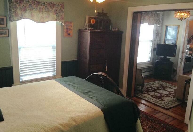 Люкс Кровать Квин, The Stirling House Waterfront Inn Greenport