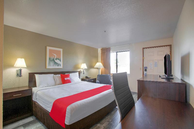 Стандартный Номер Кровать Кинг, OYO Woodland Hotel and Suites