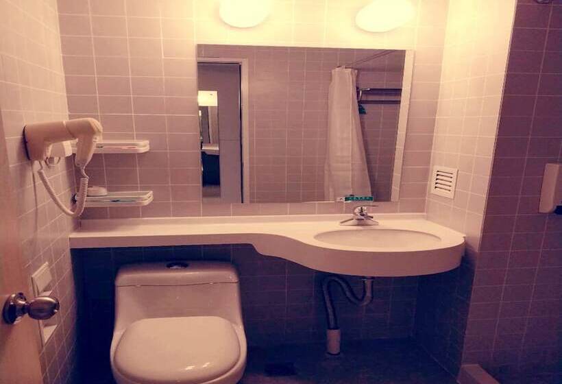 Номер Стандарт, Jinjiang Inn Baotou Donghe Railway Sation