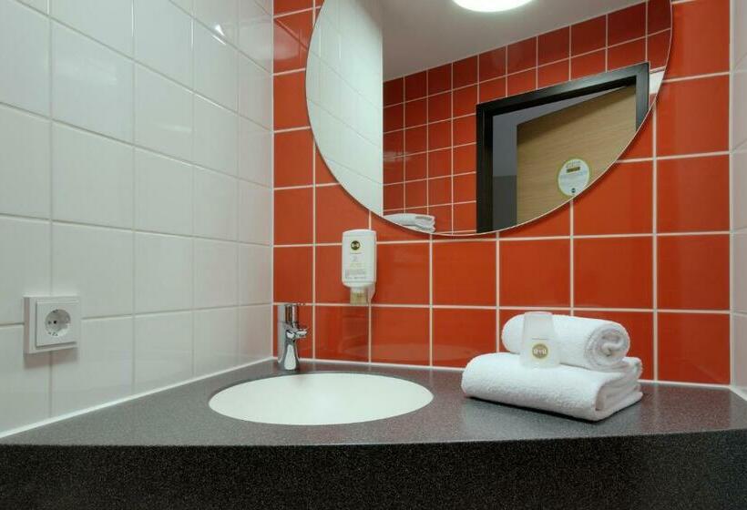 Номер Стандарт, B&b Hotel München City West