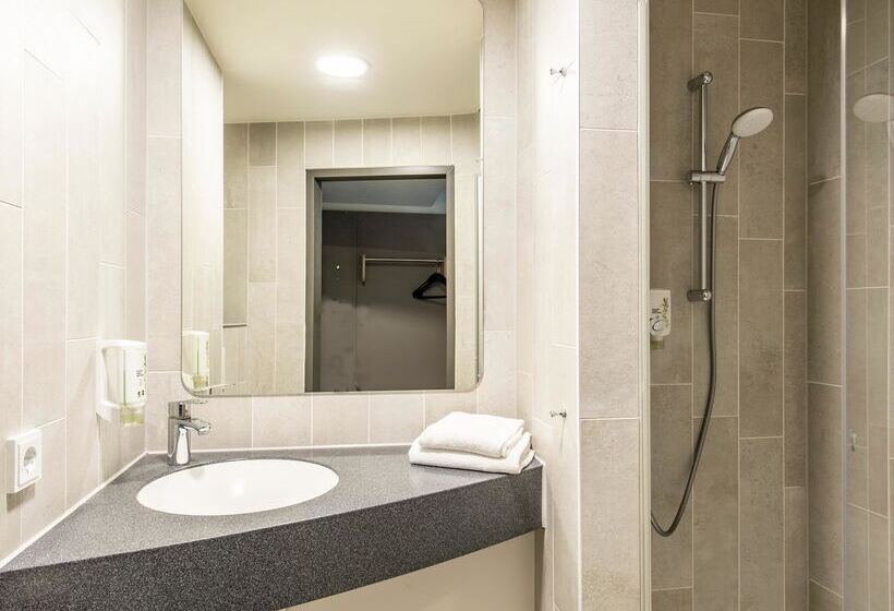 Номер Стандарт, B&b Hotel München City West