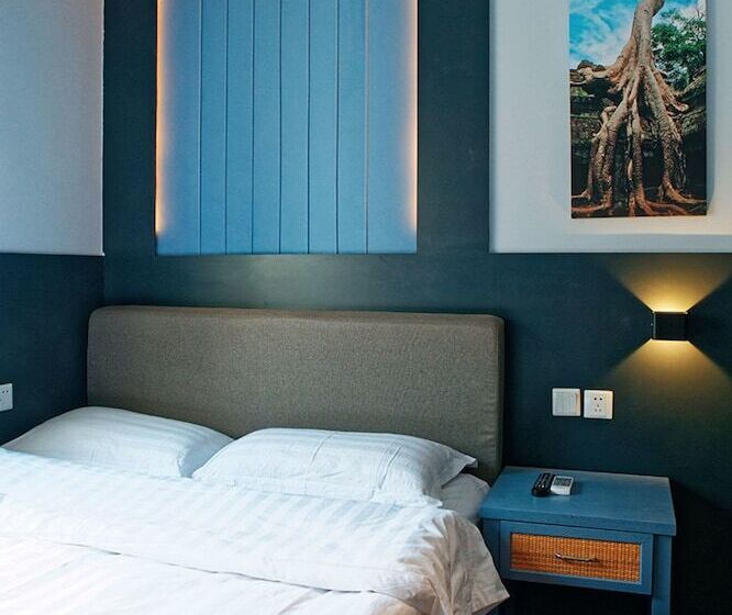 Quarto Estandar, Kunming Upland International Youth Hostel Near The City Center , 2 Mins Walk To The Green Lake,3 Min