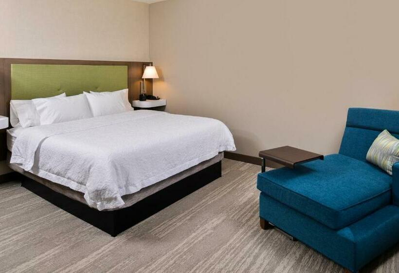 Номер Стандарт Кровать Кинг Адаптированный для Инвалидов, Hampton Inn Omaha Airport