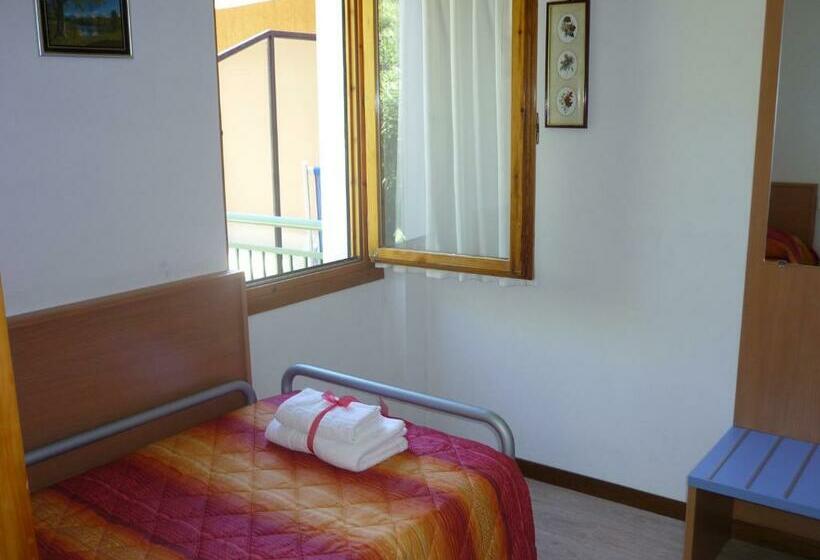 스탠다드 싱글 룸, Residence Hotel Maxi