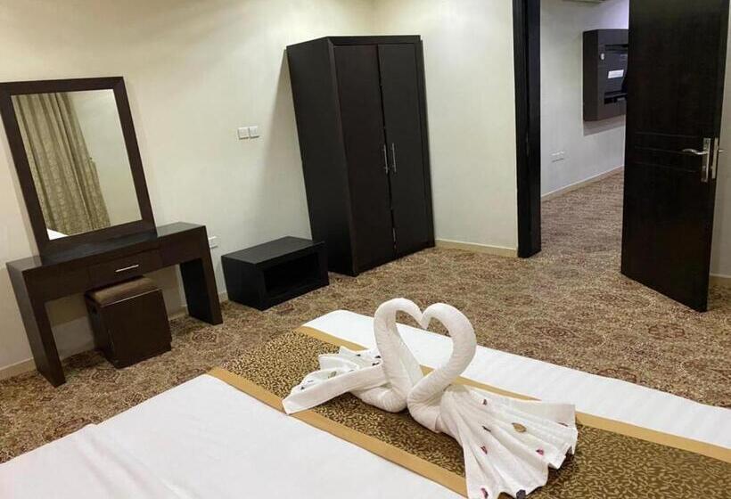 带3个卧室的豪华公寓, Rest Night Serviced Apartments   Al Nafal
