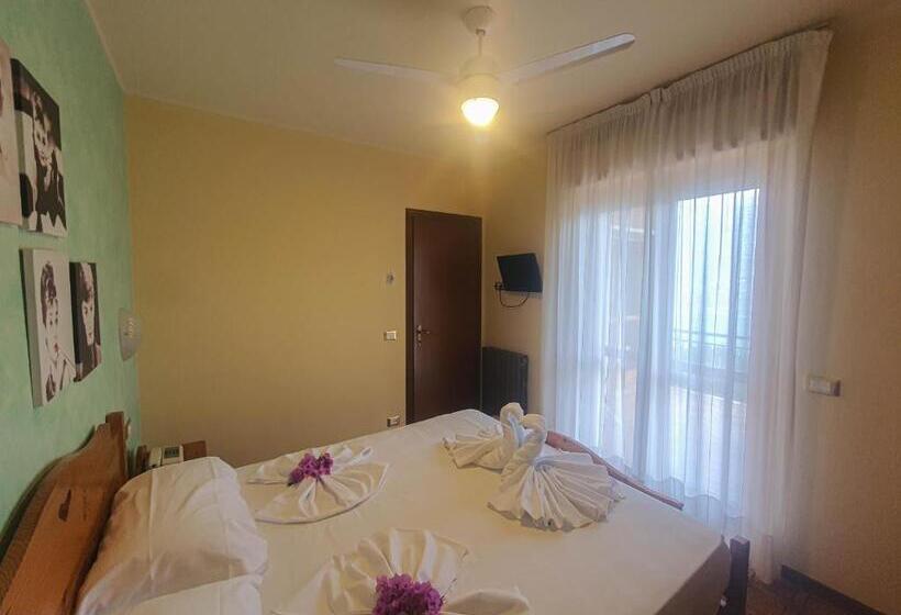 1 Bedroom Apartment Lake View, Residence Hotel Maxi