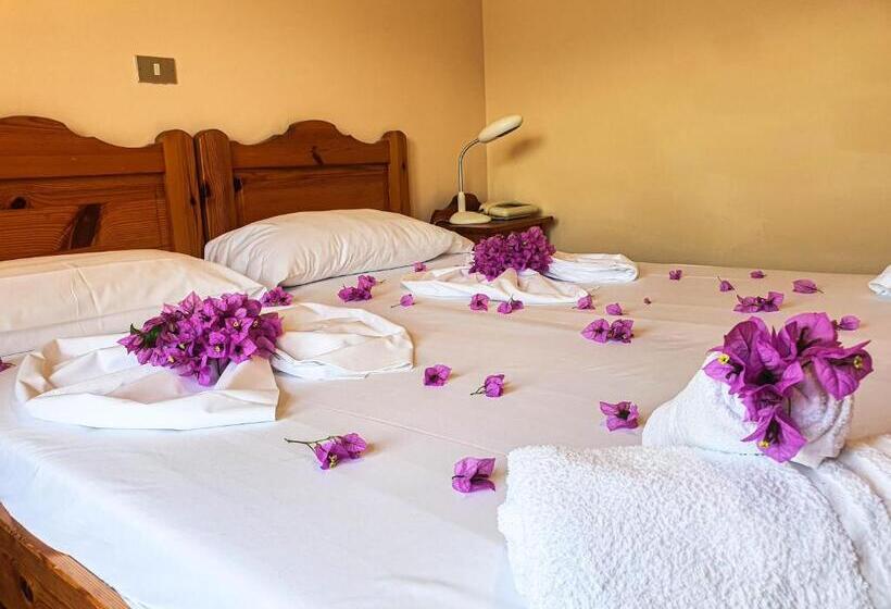 2 Bedrooms Apartment Lake View, Residence Hotel Maxi