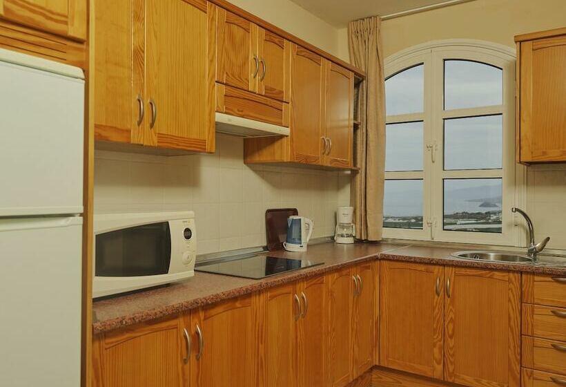 Апартаменты 2 Спальни Вид на Море, Coral Los Silos  Your Natural Accommodation Choice