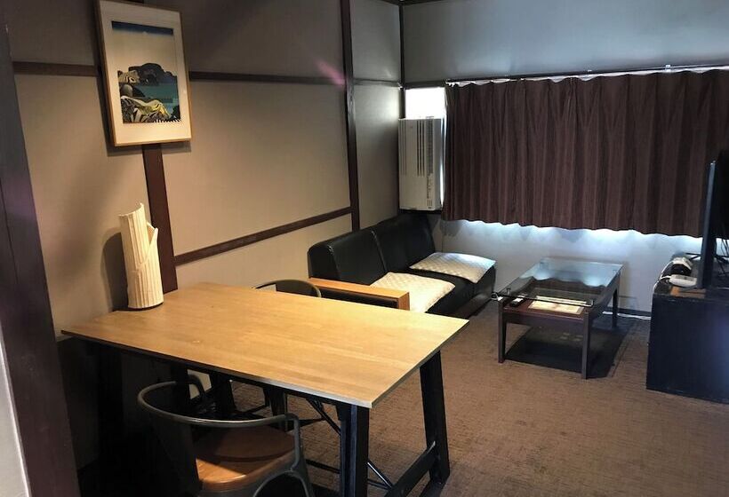 اتاق سوپریور, Kusatsu Onsen Eidaya