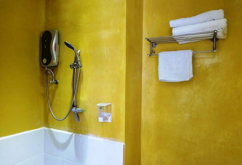 Quarto Estandar, Au Bon Hostel