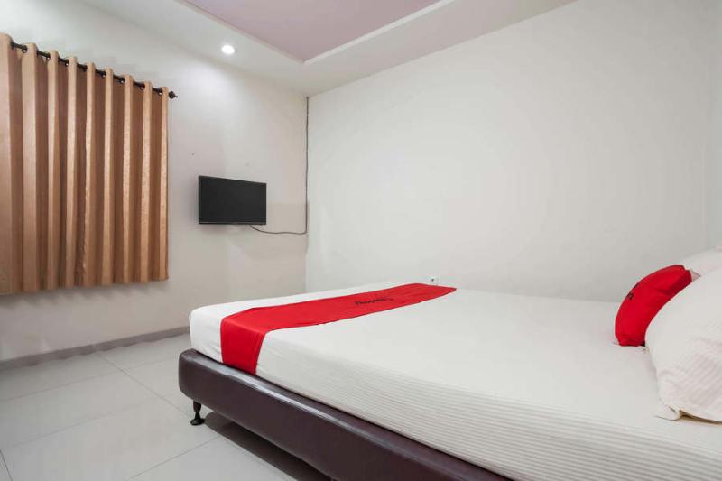 Номер Стандарт, Reddoorz @ Panglima Sudirman