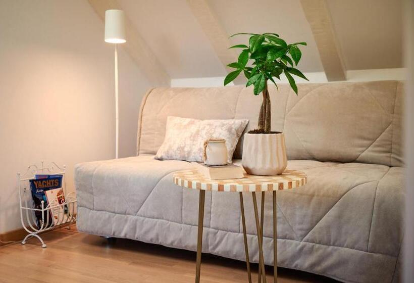 Quarto Quádruplo Estandar, Lanterna Rooms