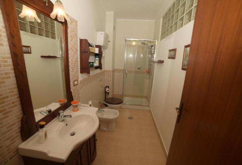 Апартаменты 1 Спальня с Балконом, B&b Lamezia Terme