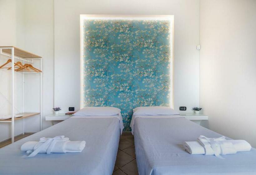 غرفة قياسية مطلّة علي الحديقة, Villa Rocla Guest House Pompei
