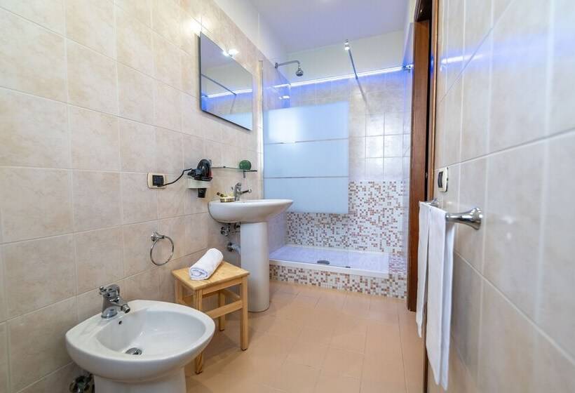 غرفة كومفورت, Villa Rocla Guest House Pompei