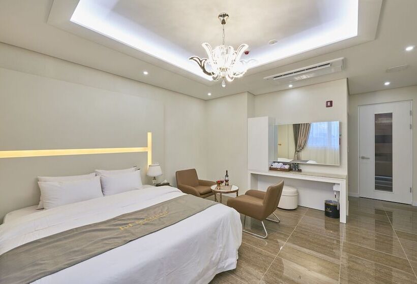 اتاق استاندارد, Gwangju Madrid