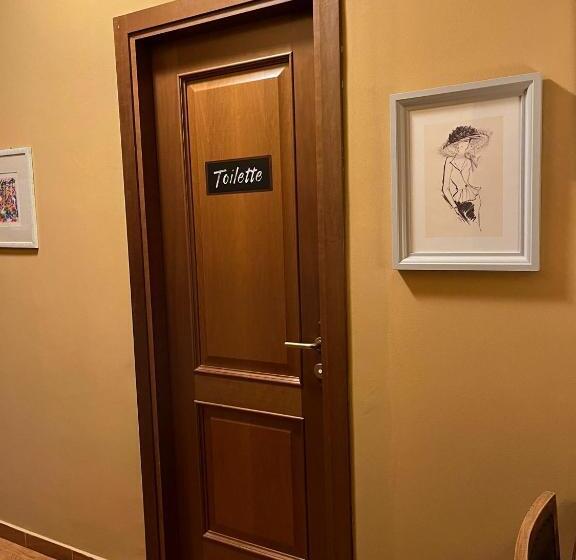 اتاق استاندارد یک تخته با سرویس بهداشتی مشترک, B&b Corso Porta Nuova 39