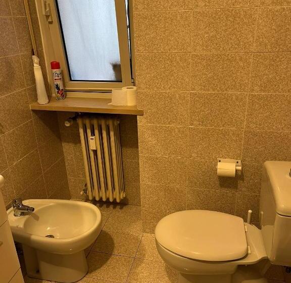 اتاق استاندارد با سرویس بهداشتی مشترک, B&b Corso Porta Nuova 39