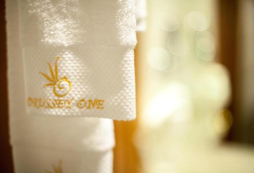 Люкс, Orussey One Hotel & Apartment
