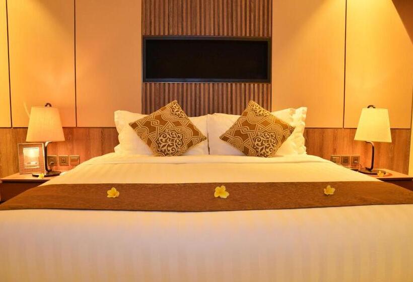 Номер Deluxe с Балконом, The Nest Hotel Nusa Dua