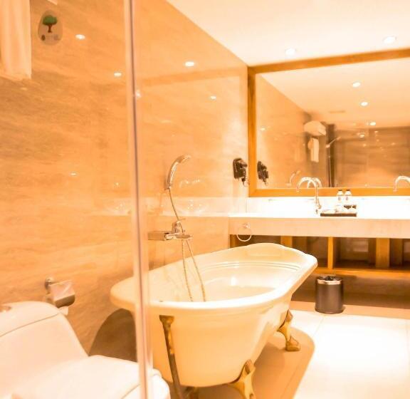 Люкс с Балконом, The Nest Hotel Nusa Dua