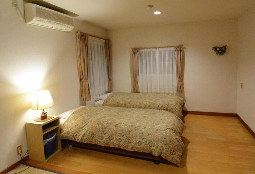 Номер Стандарт, Pension Avenue
