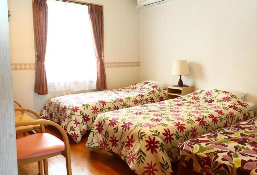 Номер Стандарт Трехместный, Pension Avenue