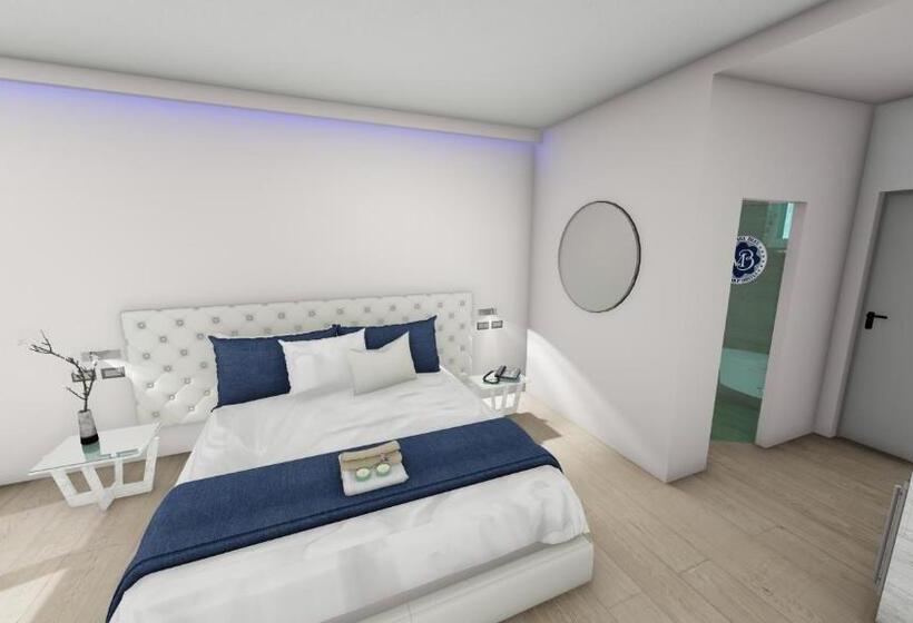 주니어 스위트 풀장 전망, Magique Bleu Suites