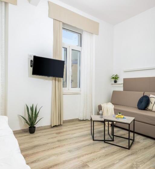 Номер Superior Вид на Город, Boutique Suites Joyce