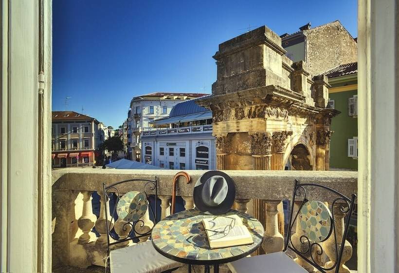 Номер Стандарт, Boutique Suites Joyce