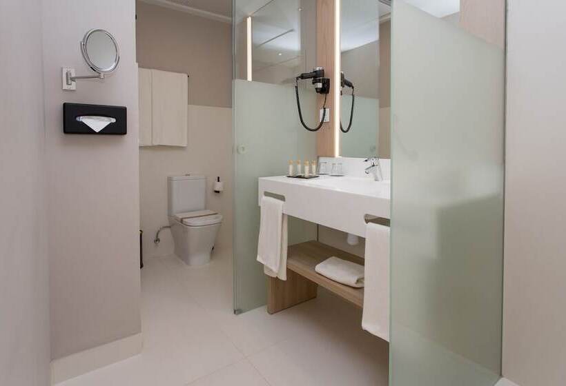 Номер Стандарт, Golden Hotel Barcelona
