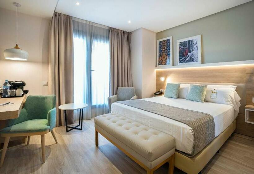 Номер Superior, Golden Hotel Barcelona