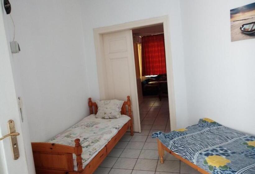 آپارتمان 1 خوابه با بالکن, Casablanca City