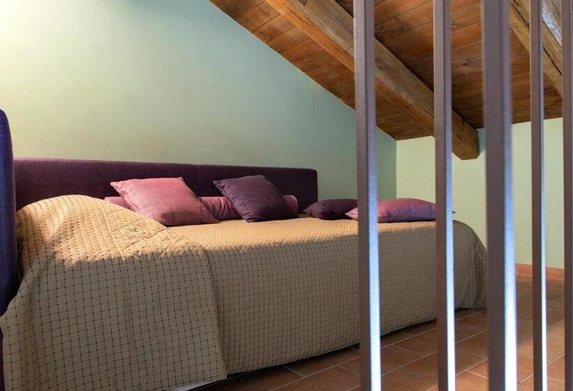 اتاق استاندارد چهار تخته, Magione Papale Relais