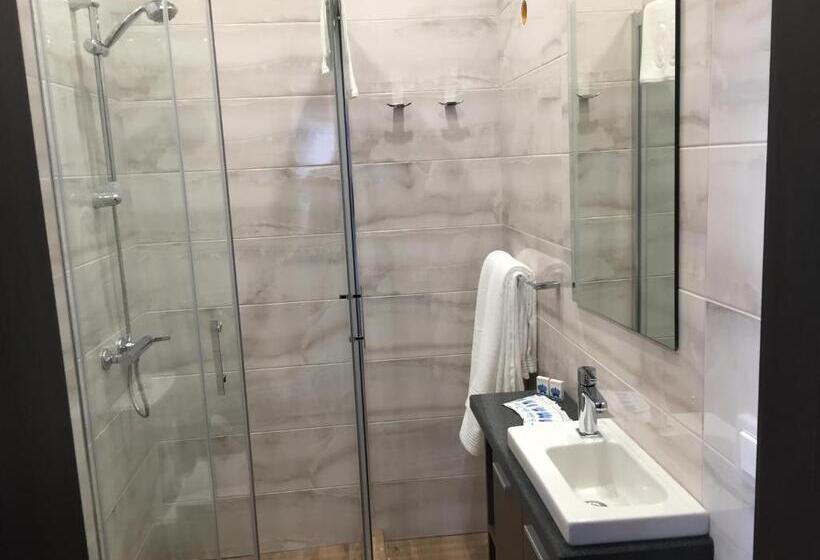 غرفة قياسية مطلّة علي البحيرة, La Casa