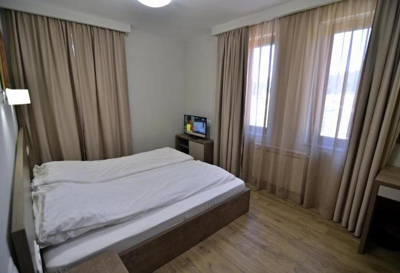 غرفة قياسية مطلّة علي البحيرة, La Casa