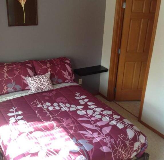 Номер Стандарт с Балконом, A Hyde Away Inn B&b