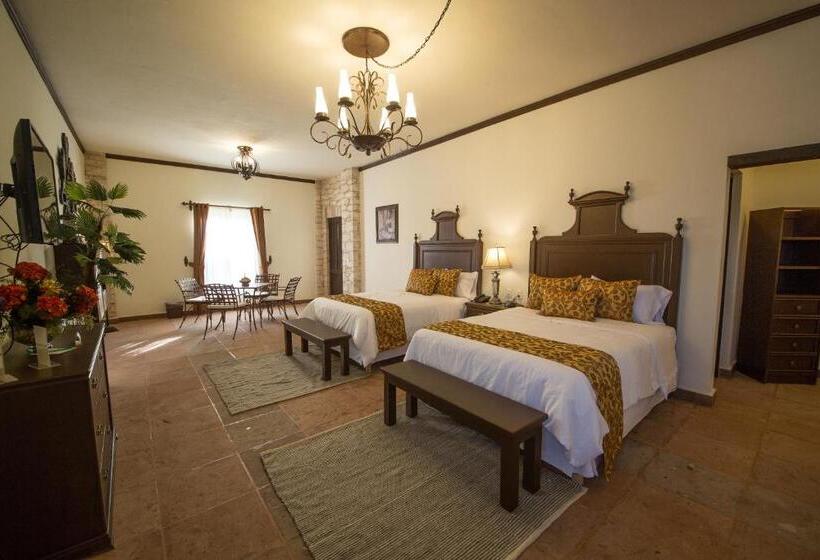 デラックススイート, La Casona Minera