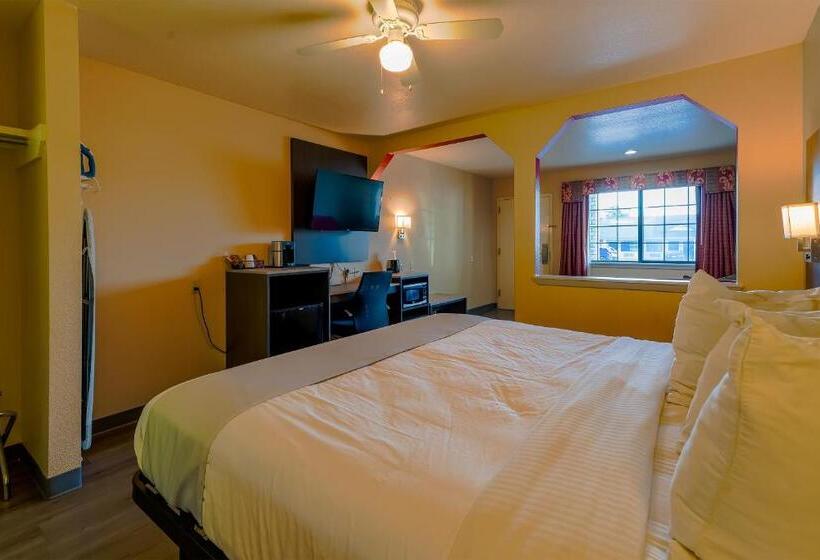 Номер Премиум, Regency Inn & Suites