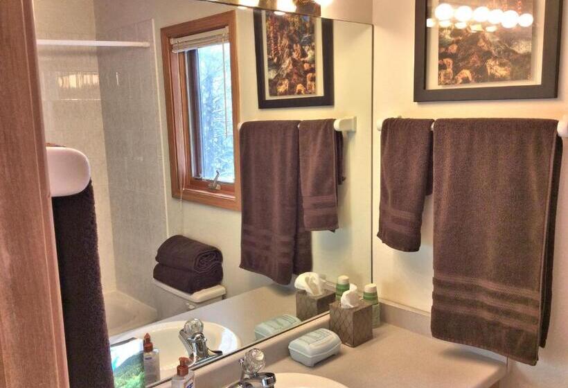 Стандартный Номер Кровать Кинг, Mein Haus Bed & Breakfast