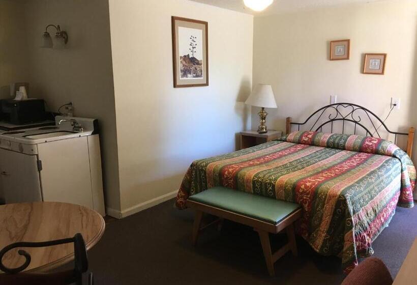 Семейный Номер, Sun  N  Sand Motel