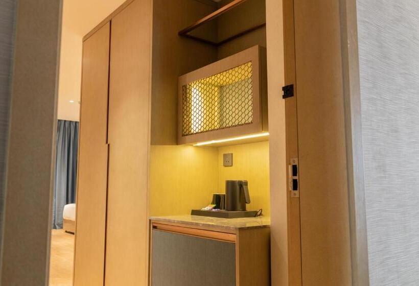 Люкс Повышенной Комфортности, Copper Leaf Hotels, Tirunelveli