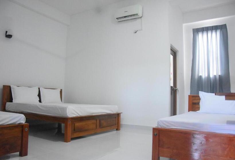 اتاق لوکس خانوادگی, Golden City Resort Anuradhapura