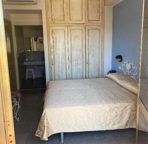 اتاق استاندارد با بالکن, Paris
